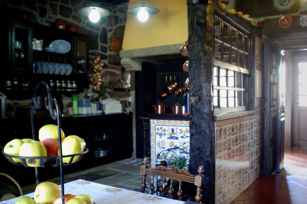 Casa do Meio do Povo - Turismo de Habitação Chaves Extérieur photo